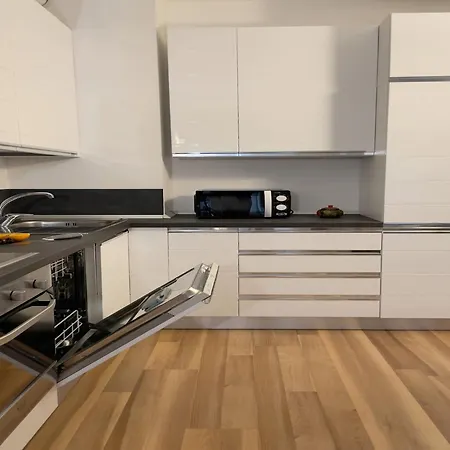 Studio Near Politecnico, Milan 아파트